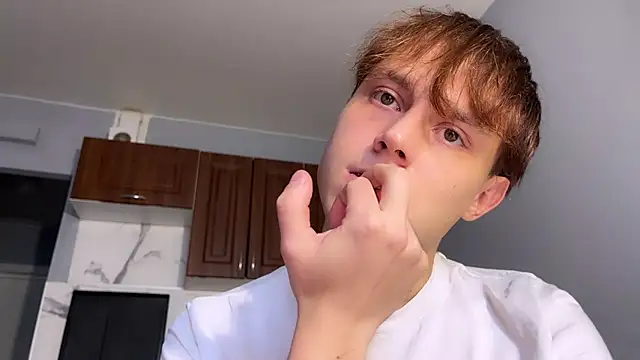 Snapshot of SlavaIsHere chatting on November 20, 2025, 7:42 am SlavaIsHere online show from November 20, 2025, 7:42 am