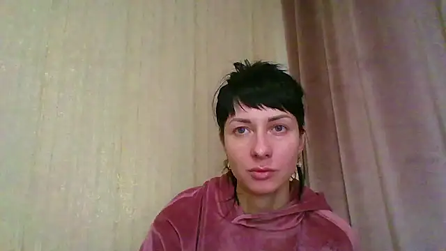 Snapshot of _Black-Panther_ chatting on November 9, 2025, 9:02 am Black-Panther online show from November 9, 2025, 9:02 am