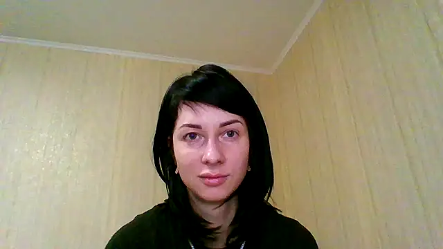 Snapshot of _Black-Panther_ chatting on December 3, 2025, 8:36 am Black-Panther online show from December 3, 2025, 8:36 am