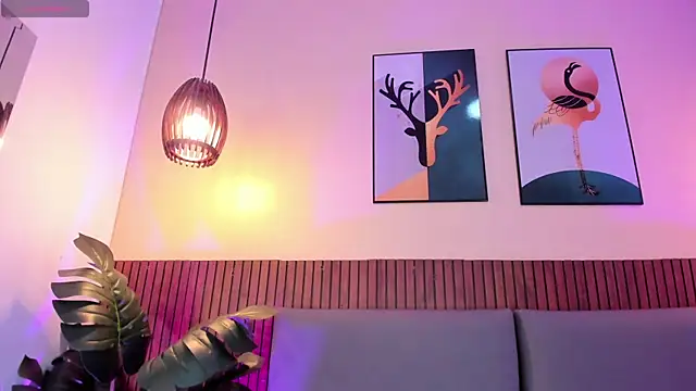 MelinaCruz online show from March 21, 2026, 1:07 am