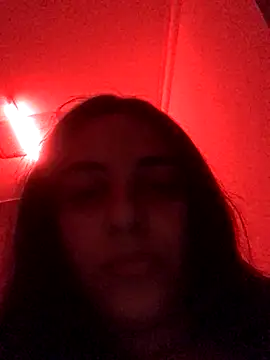 Veramaia online show from November 18, 2025, 8:12 pm