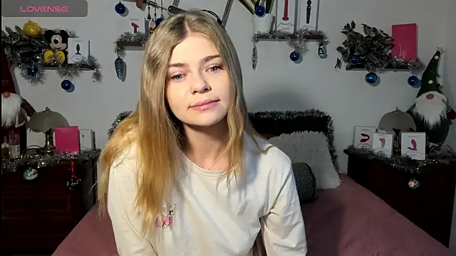 HaleyReedme online show from December 23, 2025, 8:24 am