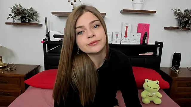 HaleyReedme online show from April 15, 2026, 7:25 am