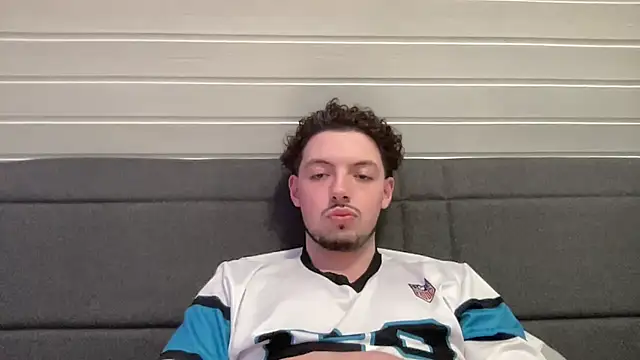 Sabo01 online show from March 17, 2025, 9:46 pm