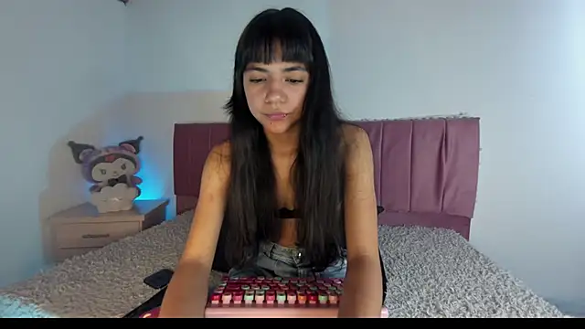 Snapshot of kitty-kryss chatting on September 23, 2025, 2:02 pm kitty-kryss online show from September 23, 2025, 2:02 pm