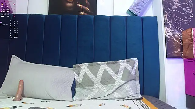 Snapshot of Allison_star1 chatting on December 5, 2025, 2:04 pm Allison star1 online show from December 5, 2025, 2:04 pm