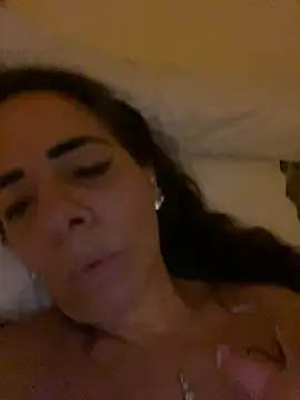 Snapshot of Ginevra_75 chatting on September 21, 2025, 7:19 pm Ginevra 75 online show from September 21, 2025, 7:19 pm