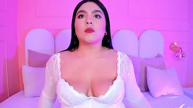 eva sainnt online show from November 24, 2025, 3:28 am