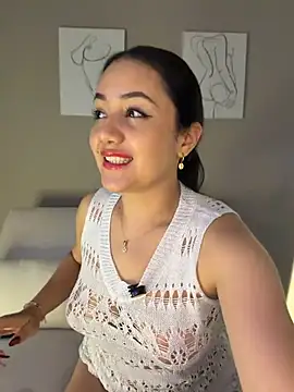 Snapshot of Isa_1207 chatting on July 25, 2026, 2:08 am Isa 1207 online show from July 25, 2026, 2:08 am