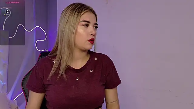 Snapshot of natasha__black chatting on February 9, 2026, 7:34 pm natasha black online show from February 9, 2026, 7:34 pm