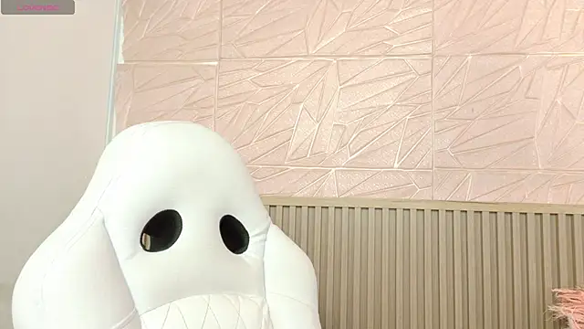 Snapshot of Gaviluc_ chatting on October 31, 2025, 11:29 am Gaviluc online show from October 31, 2025, 11:29 am