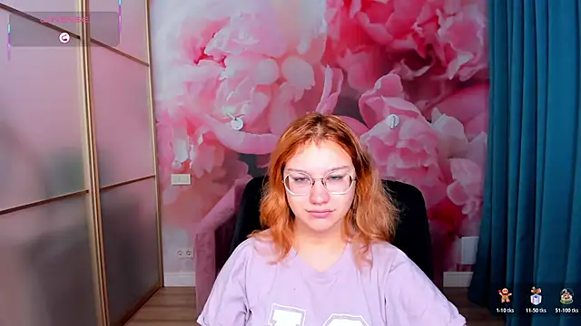 AngelinaLow online show from December 20, 2025, 6:27 am