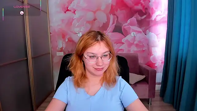 AngelinaLow online show from January 6, 2026, 12:31 pm