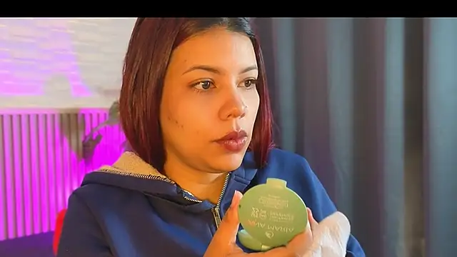 TiffanyWalk online show from April 6, 2026, 12:50 pm