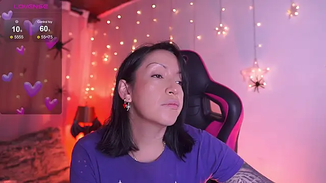 Snapshot of Madison_Mayer chatting on October 24, 2025, 12:59 pm Madison Mayer online show from October 24, 2025, 12:59 pm