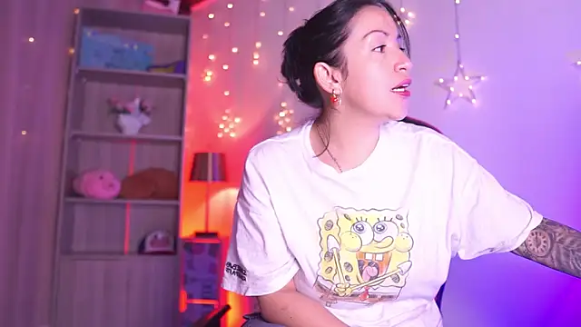 Snapshot of Madison_Mayer chatting on November 11, 2025, 12:33 pm Madison Mayer online show from November 11, 2025, 12:33 pm