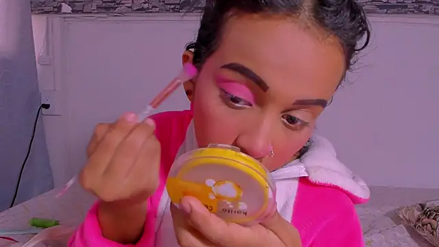 Snapshot of tianna_princess chatting on November 26, 2025, 12:49 pm tianna princess online show from November 26, 2025, 12:49 pm