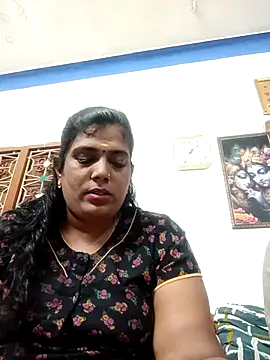 kissmetha online show from December 17, 2025, 7:46 am