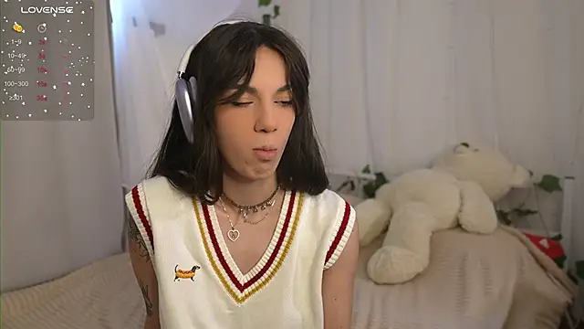 mystica  online show from September 29, 2025, 7:26 am