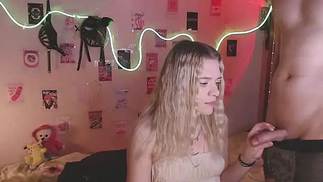 Snapshot of Your_Horny_Friends chatting on October 18, 2025, 1:57 pm Your Horny Friends online show from October 18, 2025, 1:57 pm