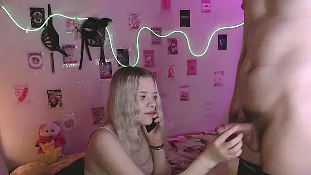 Snapshot of Your_Horny_Friends chatting on October 11, 2025, 12:28 pm Your Horny Friends online show from October 11, 2025, 12:28 pm