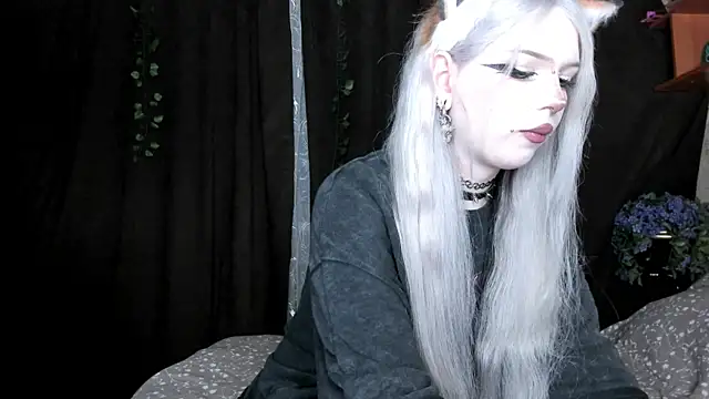 amelia mays xx online show from November 3, 2025, 8:01 pm