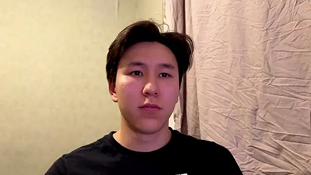 Snapshot of aliktasty chatting on December 14, 2025, 4:56 pm aliktasty online show from December 14, 2025, 4:56 pm