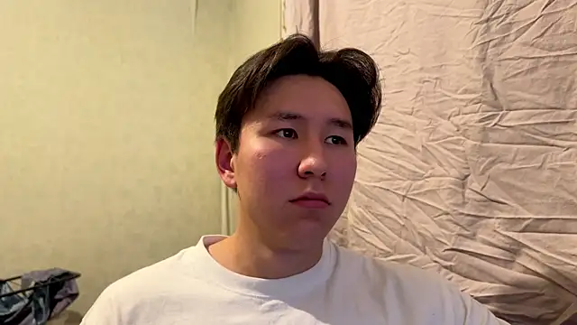 Snapshot of aliktasty chatting on December 3, 2025, 4:06 pm aliktasty online show from December 3, 2025, 4:06 pm