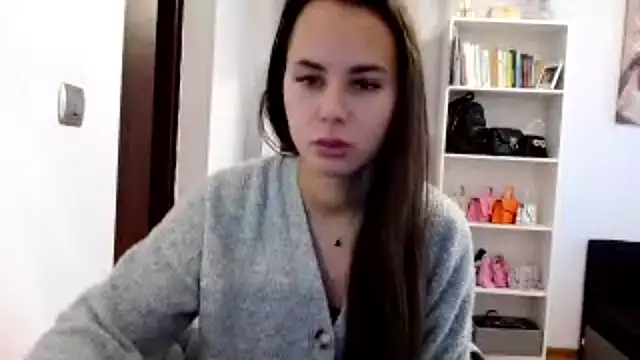 Snapshot of MayaJoy24 chatting on October 7, 2025, 6:47 am MayaJoy24 online show from October 7, 2025, 6:47 am