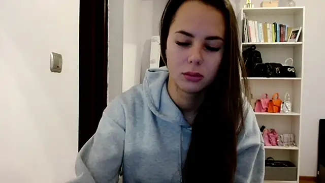 Snapshot of MayaJoy24 chatting on October 9, 2025, 6:58 am MayaJoy24 online show from October 9, 2025, 6:58 am