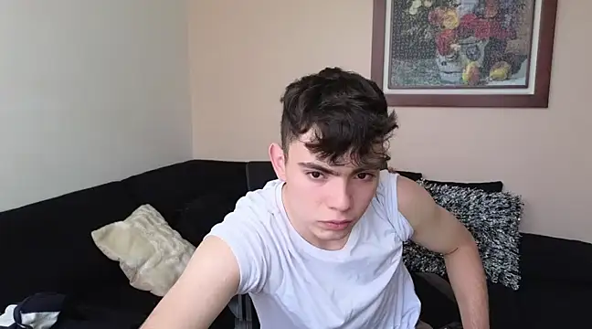 lukeboyce33 online show from March 18, 2025, 2:17 pm