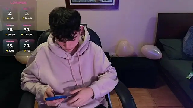 lukeboyce33 online show from February 5, 2026, 12:39 am