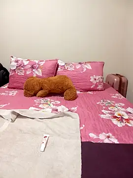 Hotytoty26 online show from February 8, 2026, 7:22 pm