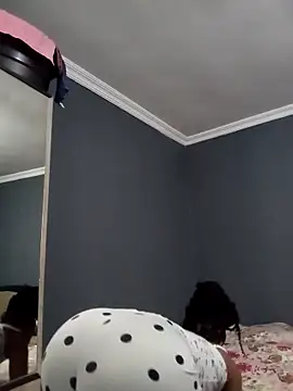 Hotytoty26 online show from April 24, 2026, 11:34 am