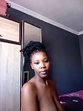 Hotytoty26 online show from April 28, 2026, 2:10 pm