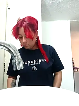 Snapshot of LEIDY_LORENA chatting on October 7, 2025, 3:35 pm LEIDY LORENA online show from October 7, 2025, 3:35 pm