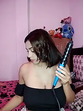 Snapshot of dayancarolina_ chatting on March 13, 2026, 12:32 pm dayancarolina online show from March 13, 2026, 12:32 pm