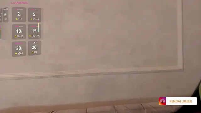 Snapshot of Kendallbleer chatting on November 26, 2025, 11:54 am Kendallbleer online show from November 26, 2025, 11:54 am