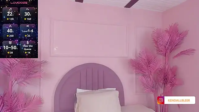 Snapshot of Kendallbleer chatting on November 2, 2025, 2:33 pm Kendallbleer online show from November 2, 2025, 2:33 pm