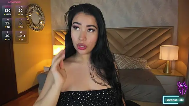 Snapshot of alice_kingsley_ chatting on November 16, 2025, 8:35 pm alice kingsley online show from November 16, 2025, 8:35 pm