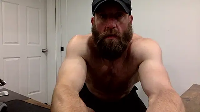 Snapshot of clarkefit chatting on October 1, 2025, 1:00 am clarkefit online show from October 1, 2025, 1:00 am