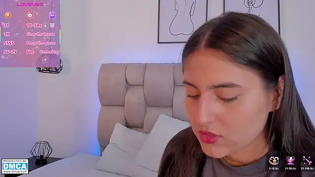 Hanna Evans   online show from January 15, 2026, 12:52 pm