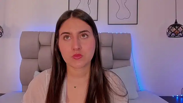 Hanna Evans   online show from February 13, 2026, 12:49 pm