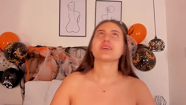 Snapshot of Hanna_Evans__ chatting on October 23, 2025, 12:37 pm Hanna Evans online show from October 23, 2025, 12:37 pm