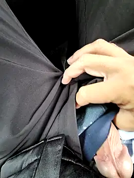 Snapshot of ikeike-kun chatting on March 19, 2025, 1:54 am ikeike-kun online show from March 19, 2025, 1:54 am