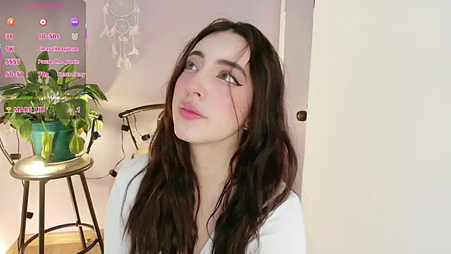 Rebbecawhite meow online show from April 28, 2026, 6:45 pm