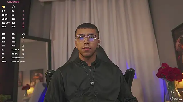 Snapshot of Colstorw_ chatting on March 3, 2026, 10:00 am Colstorw online show from March 3, 2026, 10:00 am