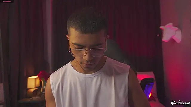 Snapshot of Colstorw_ chatting on February 2, 2026, 10:03 am Colstorw online show from February 2, 2026, 10:03 am