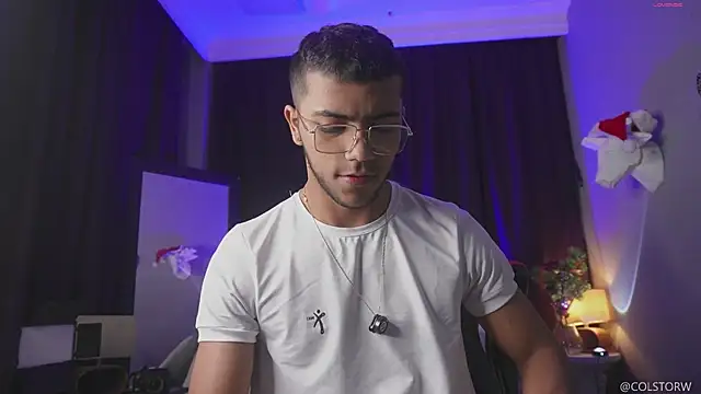 Snapshot of Colstorw_ chatting on January 8, 2026, 9:59 am Colstorw online show from January 8, 2026, 9:59 am