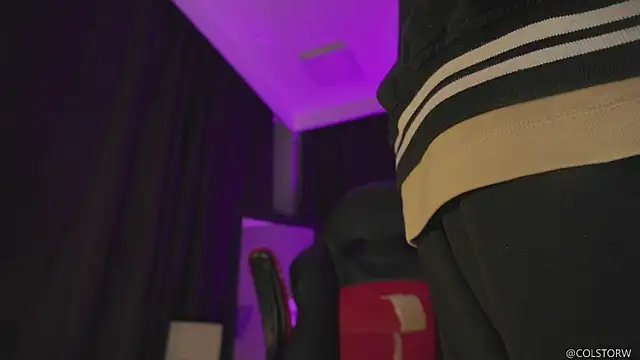 Snapshot of Colstorw_ chatting on January 10, 2026, 9:59 am Colstorw online show from January 10, 2026, 9:59 am